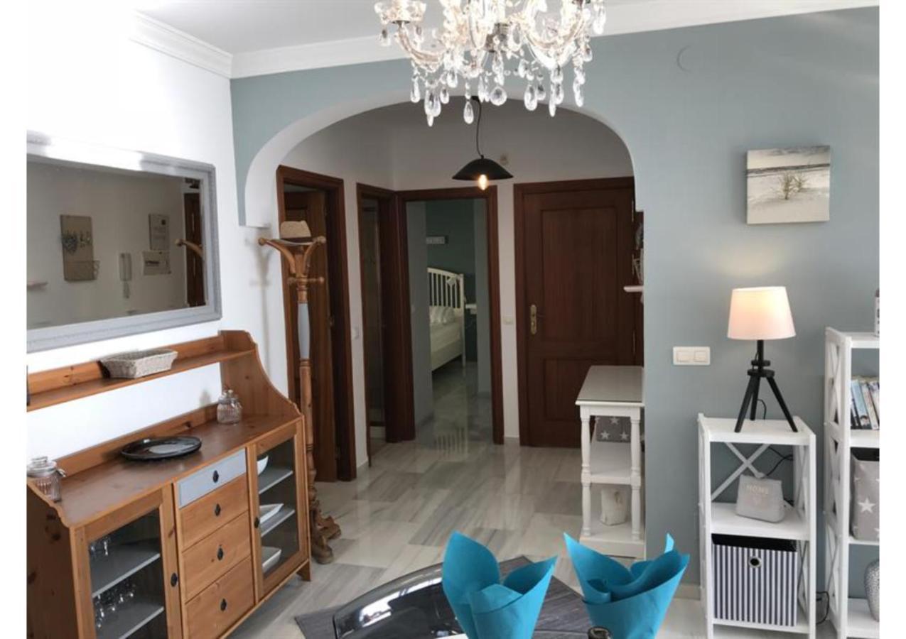 Sunny Apartment On Burriana Beach Nerja Exterior foto
